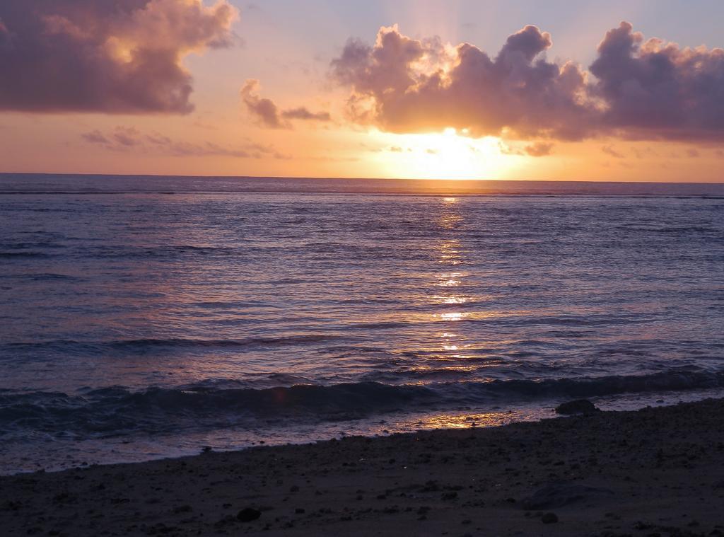 White House Apartments Rarotonga Room photo