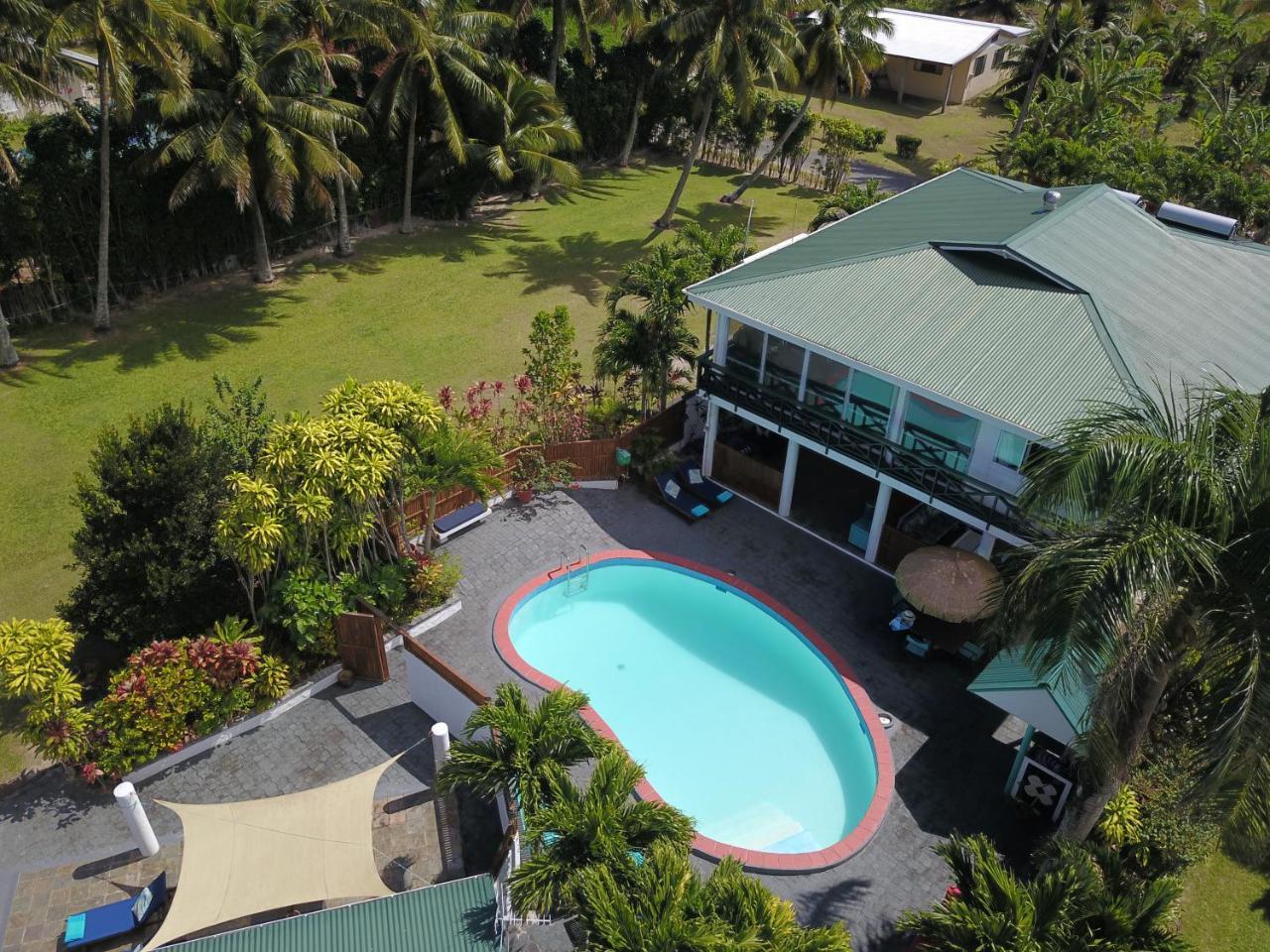 White House Apartments Rarotonga Exterior photo